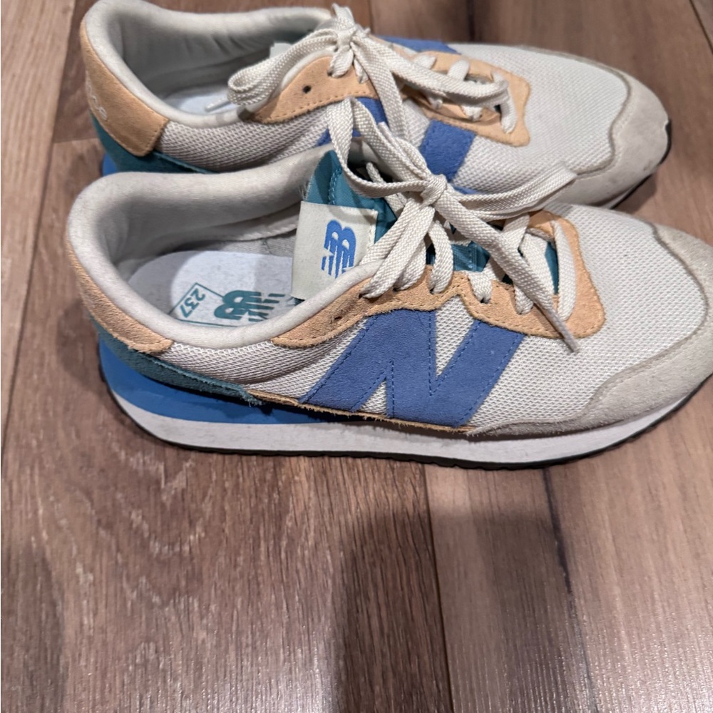 New Balance Beige and Blue Casual Sneakers